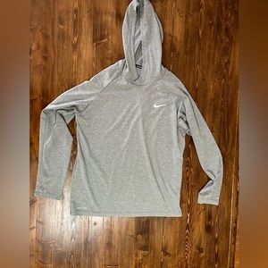 Nike men’s long sleeve shirt